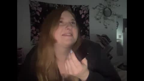 Snapshot of thickgingergoddess chatting on January 24, 2:39 am Ariel online show from January 24, 2:39 am