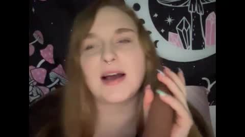 Snapshot of thickgingergoddess chatting on January 30, 10:41 pm Ariel online show from January 30, 10:41 pm