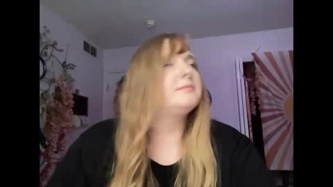 Snapshot of thickgingergoddess chatting on February 2, 9:34 pm Ariel online show from February 2, 9:34 pm