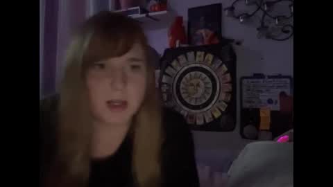 Snapshot of thickgingergoddess chatting on February 3, 1:09 am Ariel online show from February 3, 1:09 am