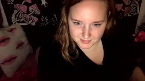 Snapshot of thickgingergoddess chatting on October 13, 2:55 am Ariel online show from October 13, 2:55 am