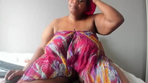 thickleeyanax online show from January 17, 5:53 am