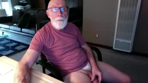 Snapshot of thickmorningwoodinyoualways chatting on February 18, 4:47 pm Thickmorningwoodinyou always online show from February 18, 4:47 pm