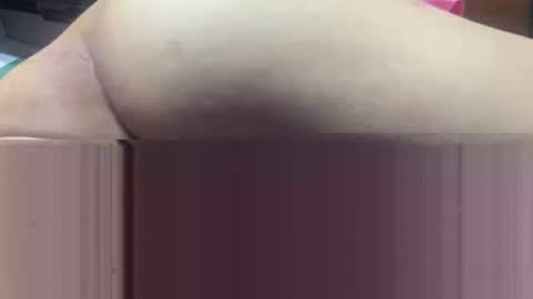 Snapshot of thicknhardforu chatting on October 24, 1:03 am thicknhardforu online show from October 24, 1:03 am