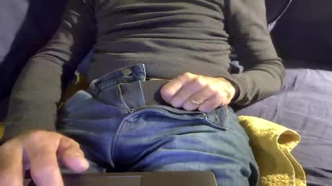 Snapshot of thickrum chatting on November 16, 8:36 pm Thickru online show from November 16, 8:36 pm