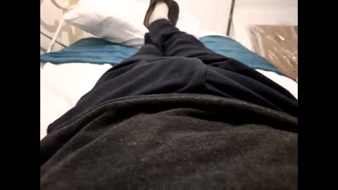 Snapshot of thicksingarters chatting on December 12, 2:04 am thicksingarters online show from December 12, 2:04 am