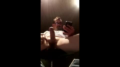 Snapshot of thickwhiteboydick chatting on April 17, 9:23 am thickwhiteboydick online show from April 17, 9:23 am