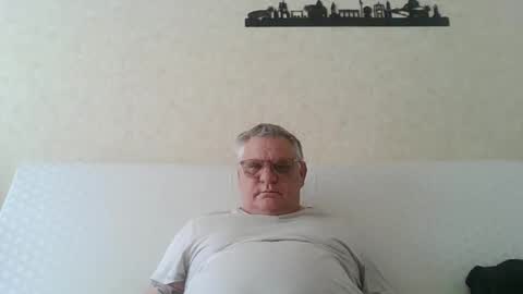 Thierrysymp online show from May 23, 8:40 am