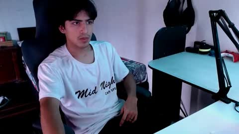 thieves_us online show from February 16, 7:38 pm