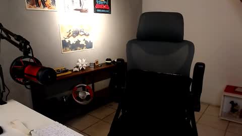 Snapshot of thieves_us chatting on March 6, 9:11 pm thieves_us online show from March 6, 9:11 pm