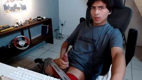 Snapshot of thieves_us chatting on March 23, 10:36 pm thieves_us online show from March 23, 10:36 pm