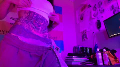 snacks online show from January 13, 8:58 pm