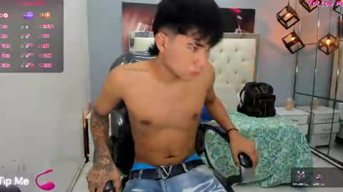  THIAGO COLLINS  online show from June 21, 10:45 pm