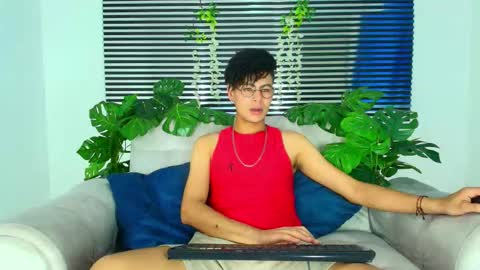 Thiago Saenzz online show from March 1, 4:25 am