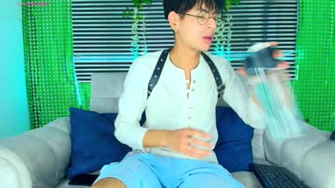 Thiago Saenzz online show from March 23, 5:50 pm