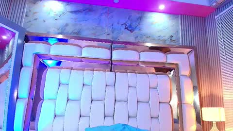 Eva  online show from January 2, 10:44 pm