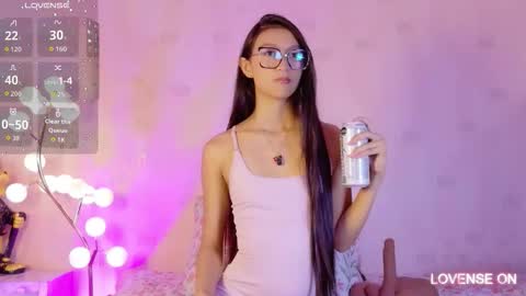 Snapshot of thin_eva chatting on March 13, 1:07 pm Eva online show from March 13, 1:07 pm