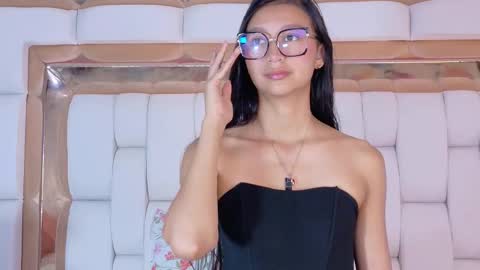 Snapshot of thin_eva chatting on March 15, 12:00 pm Eva online show from March 15, 12:00 pm