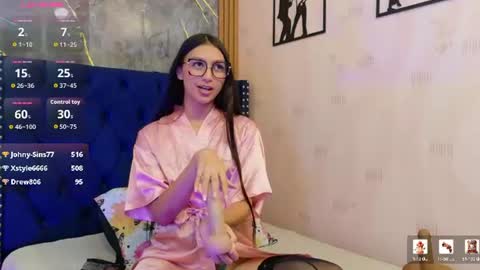 Eva  online show from July 28, 6:20 pm