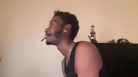 Snapshot of thirdlegkenny chatting on November 21, 6:01 am thirdlegkenny online show from November 21, 6:01 am