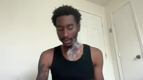 Snapshot of thirdlegkenny chatting on November 22, 4:50 pm thirdlegkenny online show from November 22, 4:50 pm