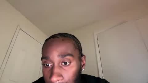 Snapshot of thirdlegkenny chatting on November 30, 7:45 am thirdlegkenny online show from November 30, 7:45 am