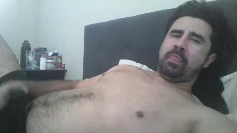 Snapshot of thisguyjake88 chatting on June 1, 7:26 pm thisguyjake88 online show from June 1, 7:26 pm