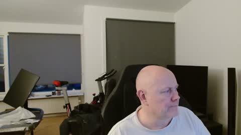 Snapshot of thomas315627 chatting on March 8, 5:28 pm thomas315627 online show from March 8, 5:28 pm