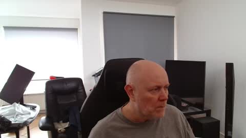 Snapshot of thomas315627 chatting on March 13, 12:01 pm thomas315627 online show from March 13, 12:01 pm