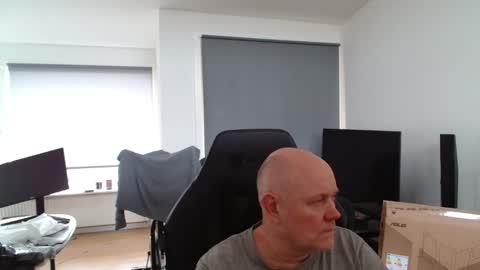 Snapshot of thomas315627 chatting on March 17, 12:08 pm thomas315627 online show from March 17, 12:08 pm