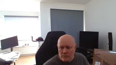 Snapshot of thomas315627 chatting on March 18, 2:09 pm thomas315627 online show from March 18, 2:09 pm