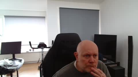 Snapshot of thomas315627 chatting on March 25, 11:49 am thomas315627 online show from March 25, 11:49 am