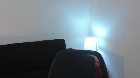 Snapshot of thomas_brandon chatting on March 10, 4:50 am Thomas Brandon online show from March 10, 4:50 am