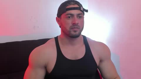 Snapshot of thomas_brandon chatting on March 20, 3:00 am Thomas Brandon online show from March 20, 3:00 am