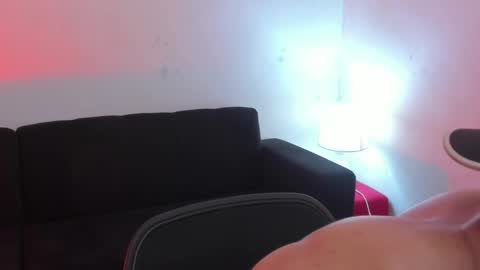 Snapshot of thomas_brandon chatting on March 27, 8:26 am Thomas Brandon online show from March 27, 8:26 am