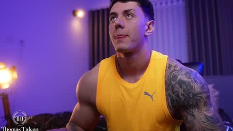 Thomas Falcon online show from January 5, 1:13 am