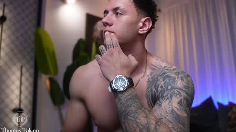 Thomas Falcon online show from January 8, 1:21 am