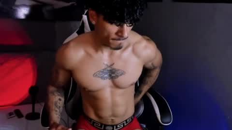 Snapshot of thomas_fit1 chatting on April 14, 7:31 pm Thomas 3 JUST STAY AND BE MY LAST LOVE online show from April 14, 7:31 pm