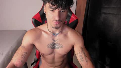 Snapshot of thomas_fit1 chatting on June 4, 3:40 pm Thomas 3 JUST STAY AND BE MY LAST LOVE online show from June 4, 3:40 pm