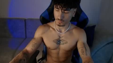 Snapshot of thomas_fit1 chatting on July 4, 1:28 pm Thomas 3 JUST STAY AND BE MY LAST LOVE online show from July 4, 1:28 pm