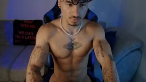 Snapshot of thomas_fit1 chatting on July 8, 12:42 pm Thomas 3 JUST STAY AND BE MY LAST LOVE online show from July 8, 12:42 pm
