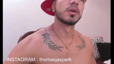 Snapshot of thomas_k7 chatting on November 9, 7:01 pm Thomas online show from November 9, 7:01 pm