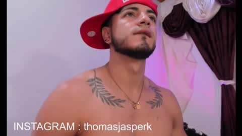 Snapshot of thomas_k7 chatting on November 24, 6:29 pm Thomas online show from November 24, 6:29 pm