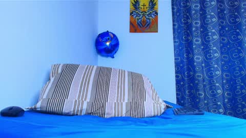 thomas_ks11 online show from April 4, 2:32 am
