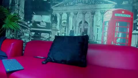 ---Thomas--- online show from January 29, 6:39 pm