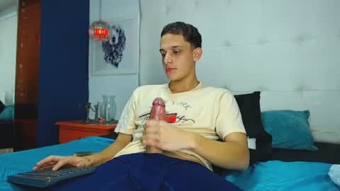 ---Thomas--- online show from April 10, 3:56 am