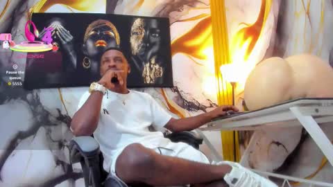 Snapshot of thomas_shelbys chatting on October 25, 3:58 am Thomas online show from October 25, 3:58 am