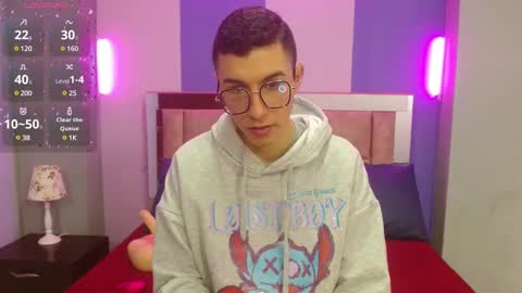 Thomas online show from December 3, 12:27 pm