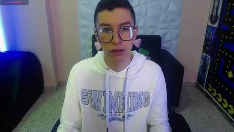 Thomas online show from December 6, 1:44 pm