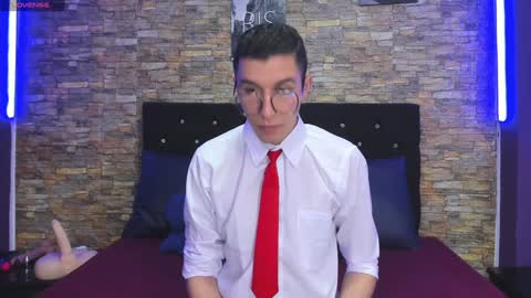 Thomas online show from January 25, 1:30 pm